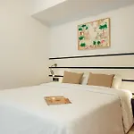 Готель Robson - Smart 2*